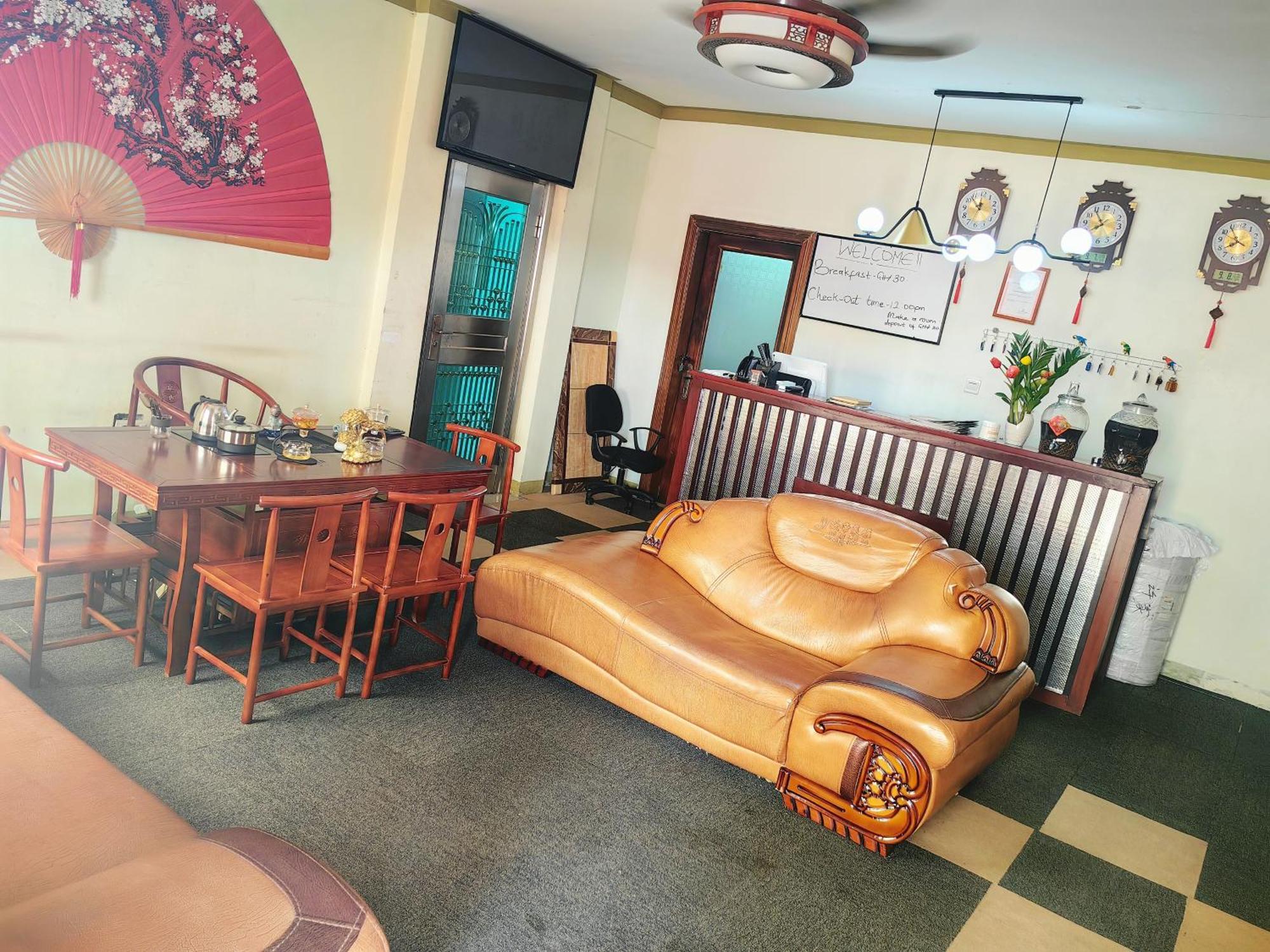 Hongyuanprimierhotel Accra Kültér fotó