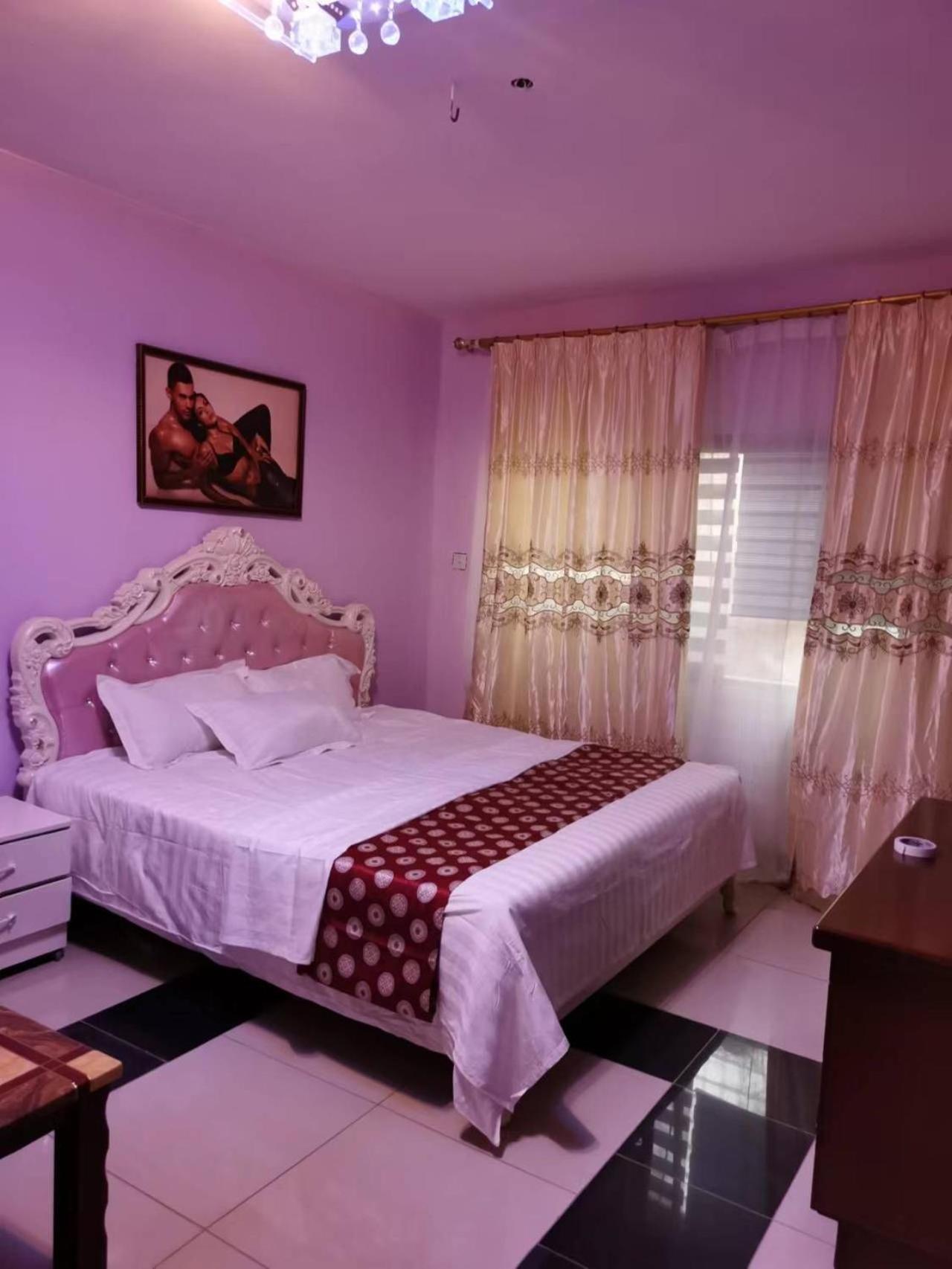 Hongyuanprimierhotel Accra Kültér fotó